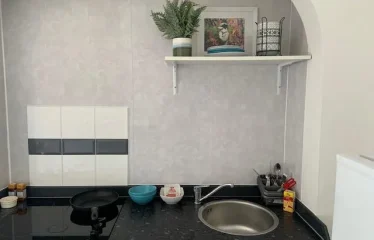 8 bed property for sale