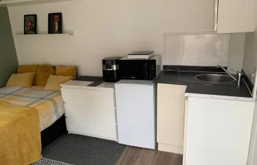 8 bed property for sale