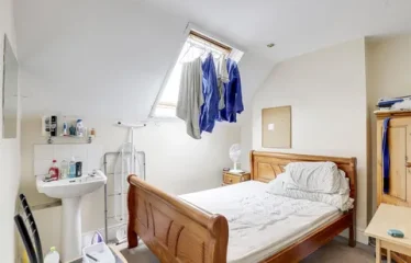 5 bed end terrace house for sale