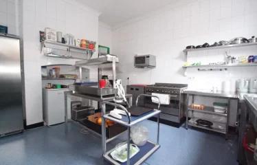 9 bed terraced house for sale