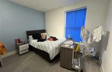 5 bed end terrace house for sale