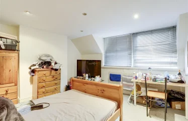 5 bed end terrace house for sale