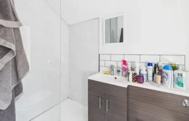 5 bed terraced house for sale