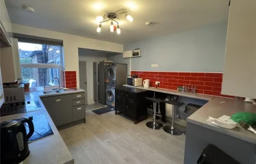 5 bed end terrace house for sale