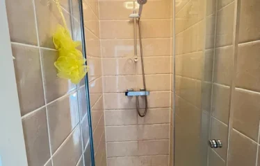 6 bed end terrace house for sale