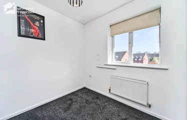 5 bed terraced house for sale