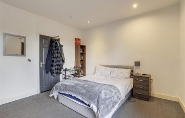 5-BED HMO PROPERTY